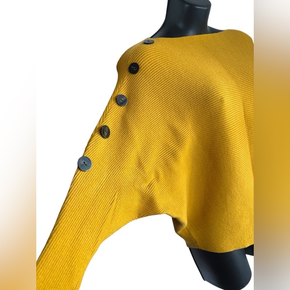 Faith & Zoe Tibi Dolman Sleeve Ribbed
Sweater Yellow batwing sz M preloved - Picture 4 of 8